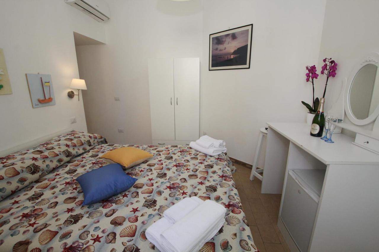 Casa Calieri Hotell Tropea Exteriör bild