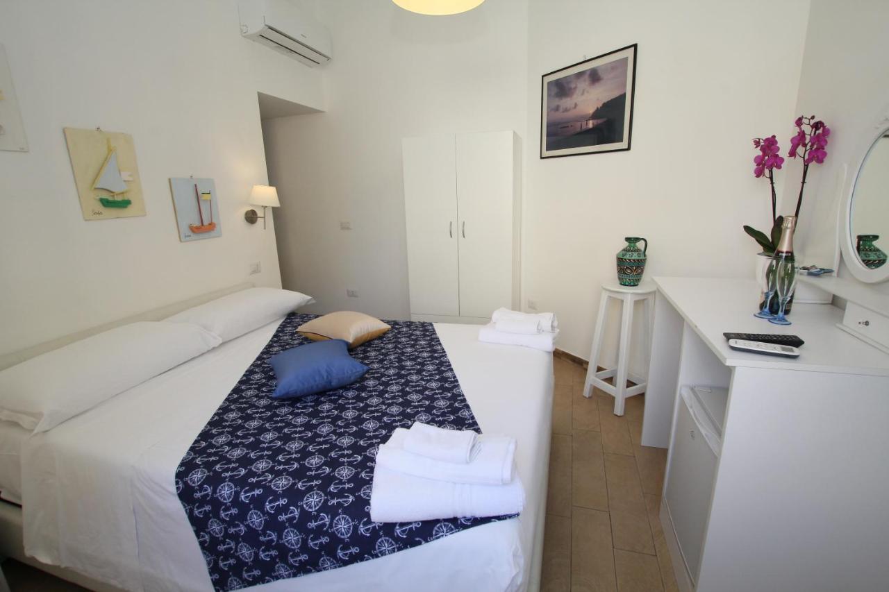 Casa Calieri Hotell Tropea Exteriör bild